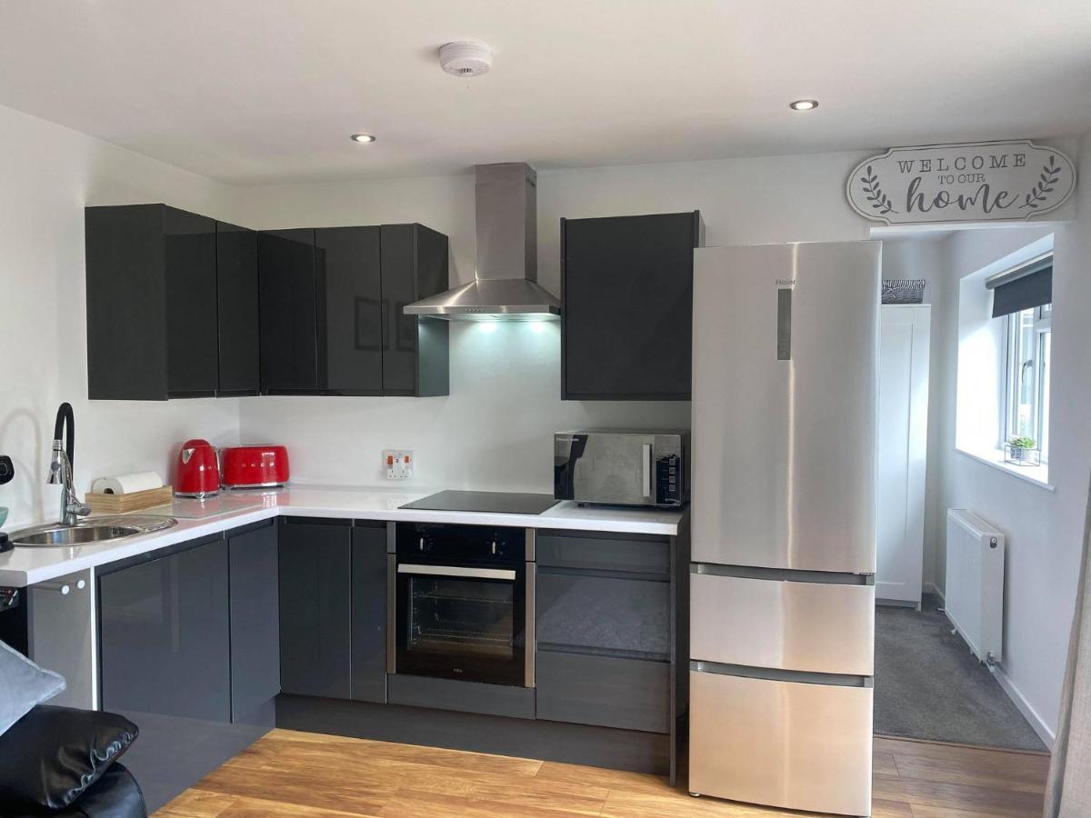 Secret Gem 1 Bed Garden Flat Private Luxury Hot Tub Lejlighed Bournemouth Eksteriør billede